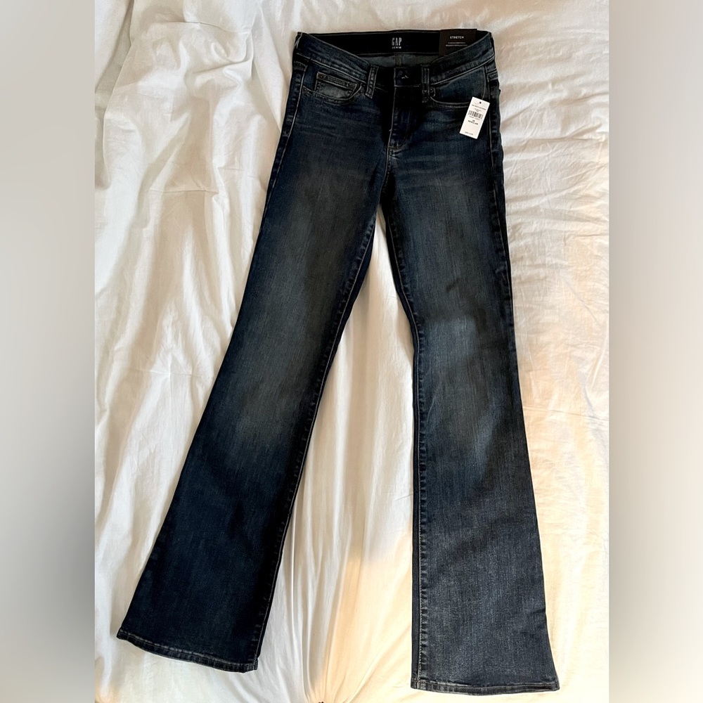 GAP DENIM PERFECT BOOT 26 REGULAR- WOMEN’S